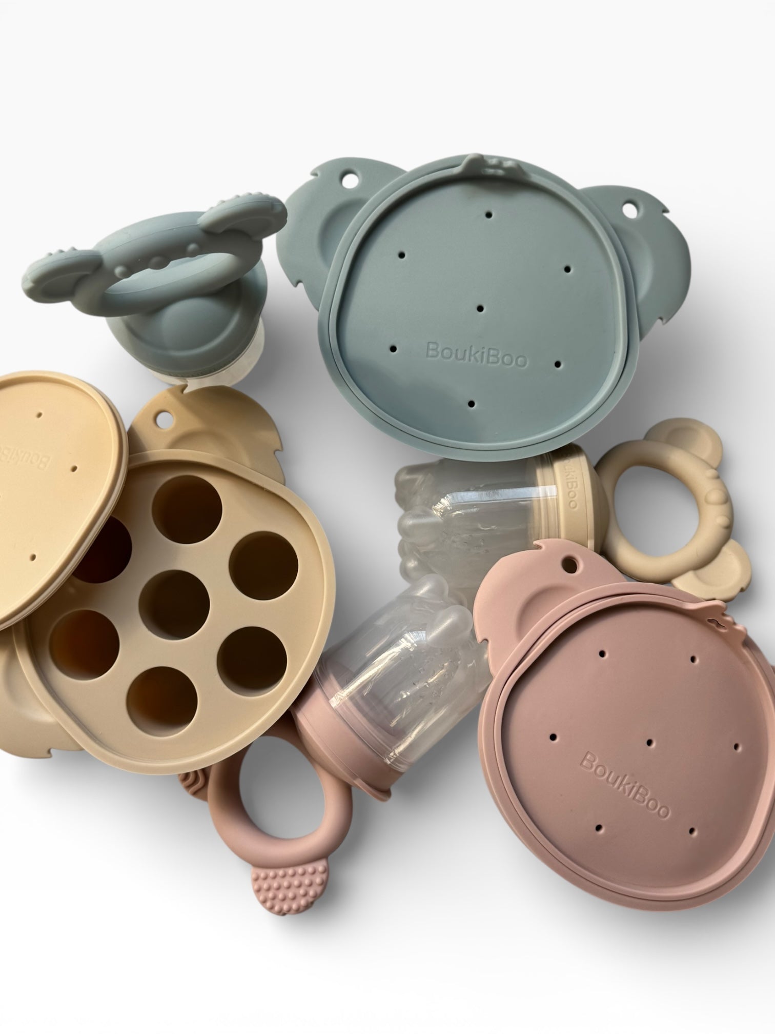 Boukiboo Fruit Feeder With Freezer Tray